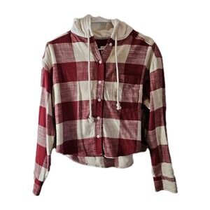 NWT American Eagle Womens Small Red & Tan Plaid Cropped Cabin Hoodie Flannel